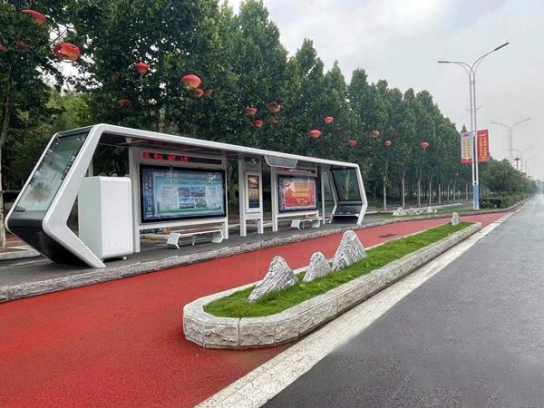鶴壁新型智能公交候車亭功能完善設(shè)計(jì)驚艷
