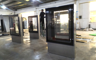 智能公交電子站牌對(duì)生產(chǎn)工藝要求更為苛刻